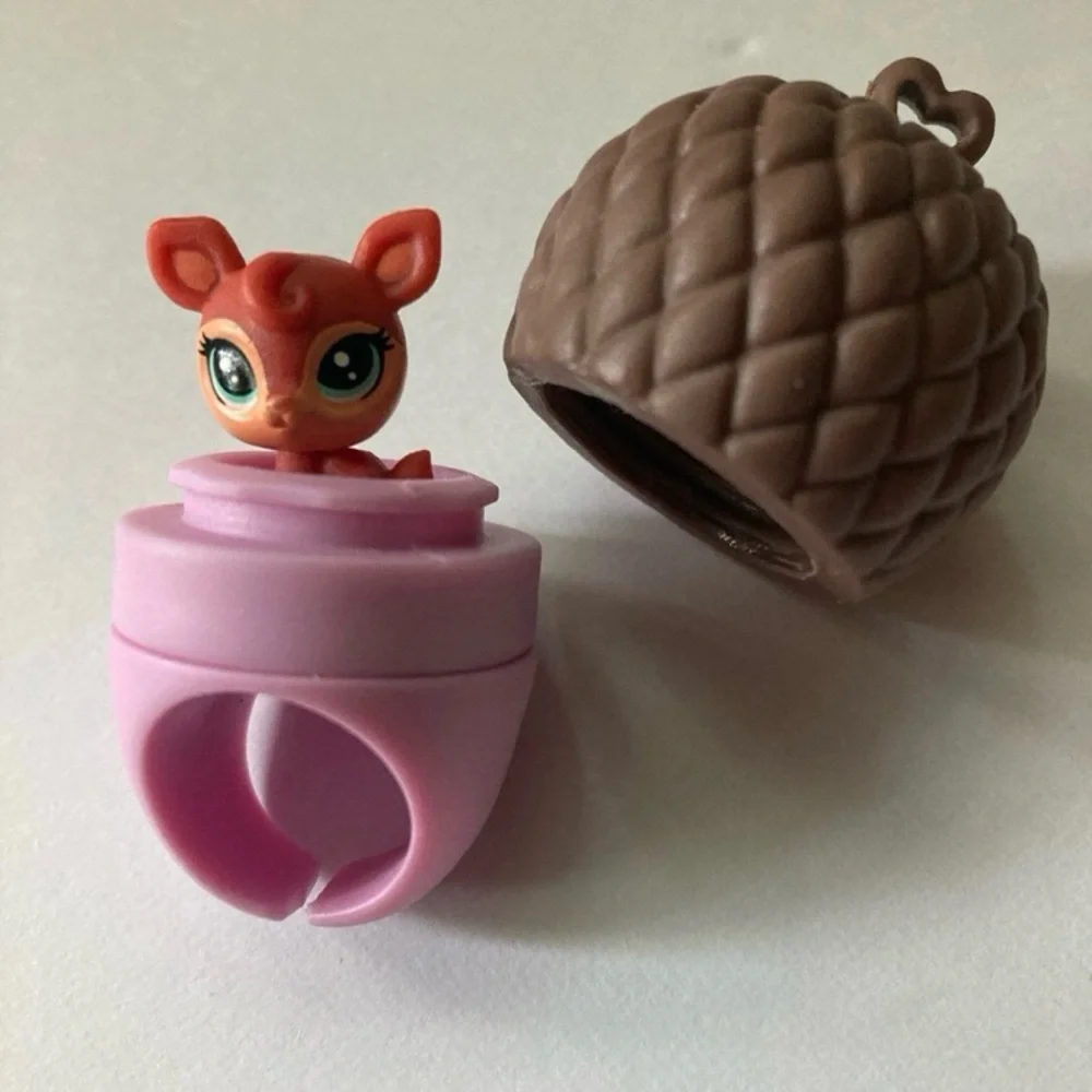Littlest Pet Shop Teensies Deer With Acorn Wearable Ring